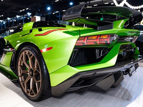 Used 2021 Lamborghini Aventador SVJ image 23