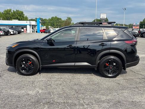 Used 2025 Nissan Rogue SV AWD/4WD image 23