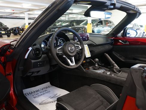 New 2026 MAZDA MX-5 Miata Club w/ Brembo/BBS Recaro Package RWD image 14