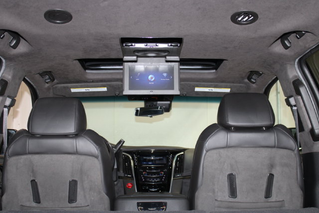 Used 2020 Cadillac Escalade Platinum AWD/4WD image 41