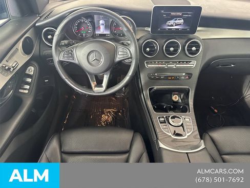 Used 2019 Mercedes-Benz GLC 300 4MATIC w/ Premium Package image 25