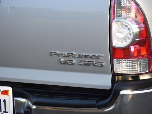 Used 2013 Toyota Tacoma PreRunner w/ SR5 Pkg RWD image 17