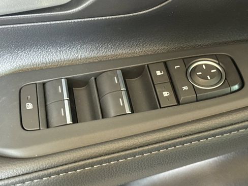 New 2026 Toyota Grand Highlander FWD image 12
