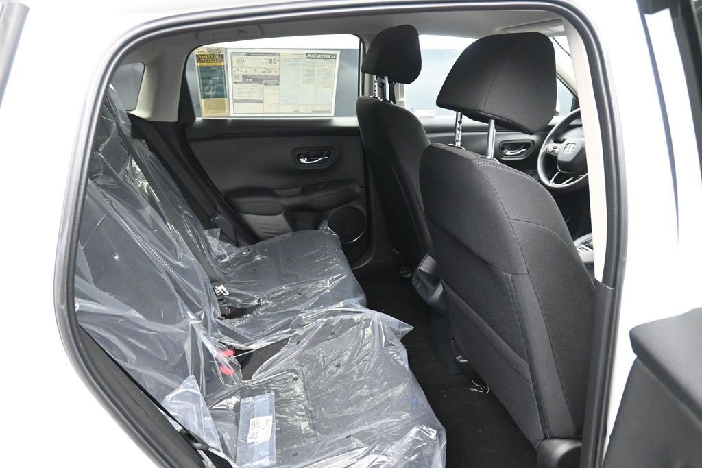 Used 2026 Honda HR-V LX image 11