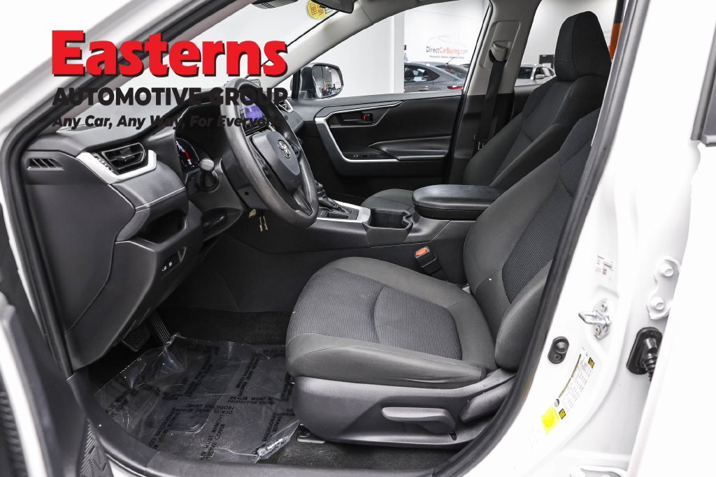 Used 2025 Toyota RAV4 LE FWD image 15