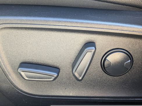 Used 2022 Ford Escape SEL FWD image 23