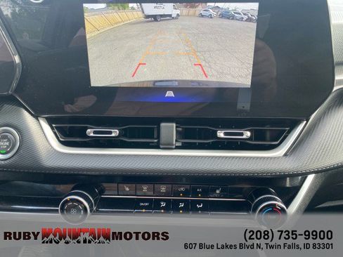 Used 2026 Chevrolet Equinox LT AWD/4WD image 20