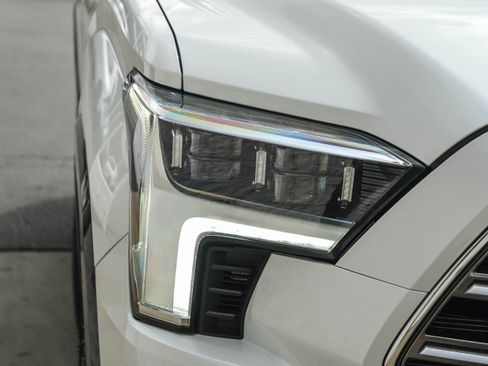 New 2026 Toyota Sequoia Platinum AWD/4WD image 9