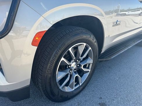 Used 2021 Chevrolet Tahoe LT w/ LT Signature Package AWD/4WD image 6
