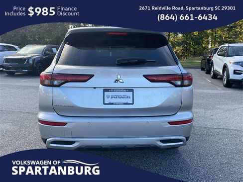 Used 2022 Mitsubishi Outlander SE image 5