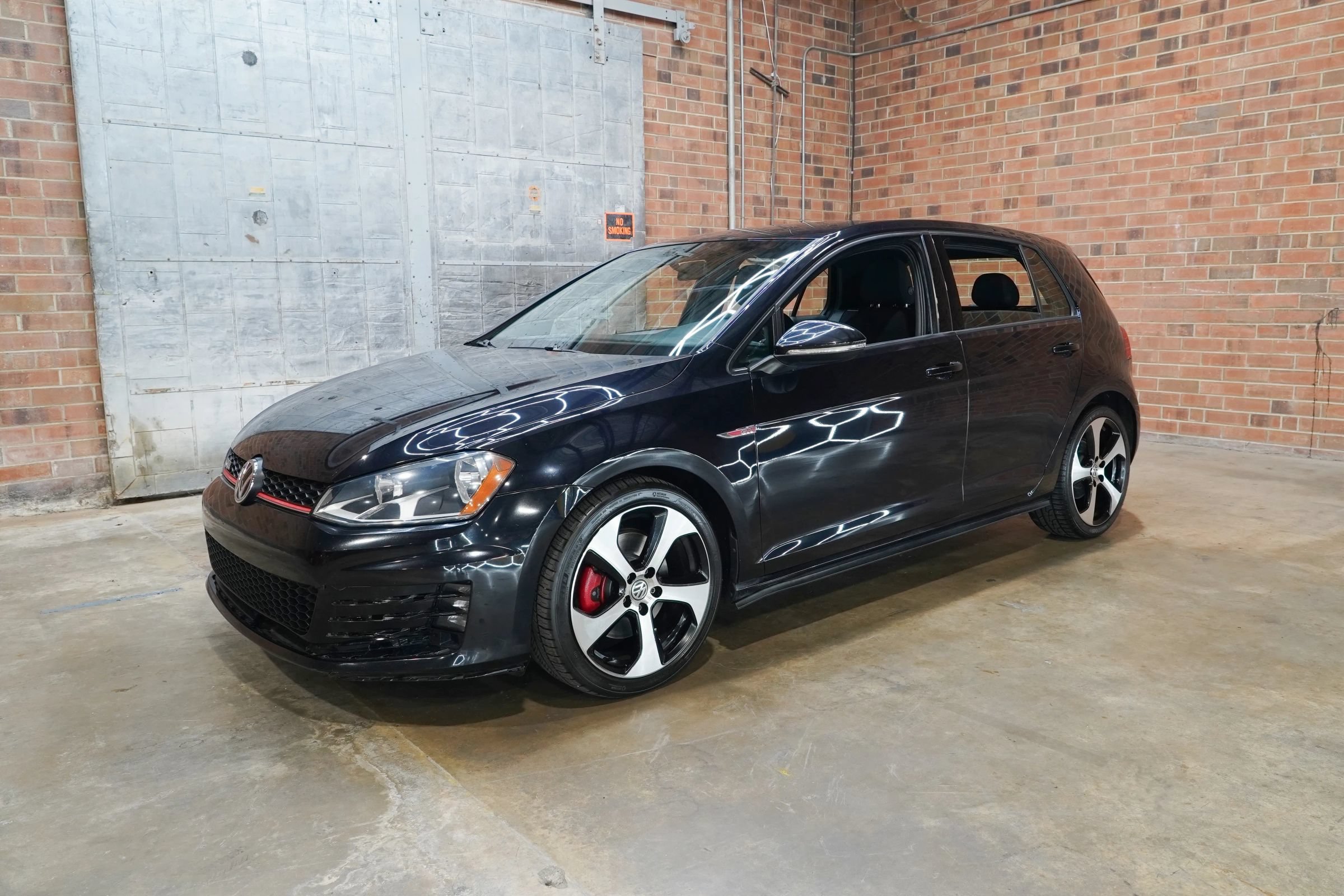 Used 2017 Volkswagen GTI S FWD image 19