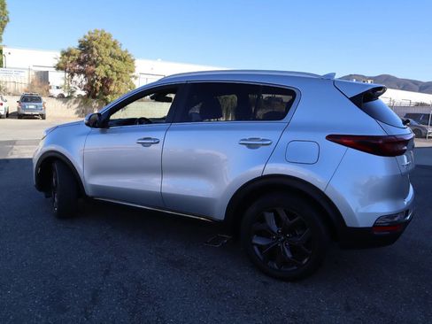 Used 2020 Kia Sportage S image 16