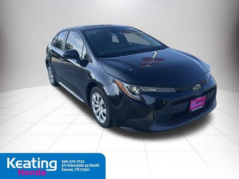 Used 2022 Toyota Corolla LE FWD image 3