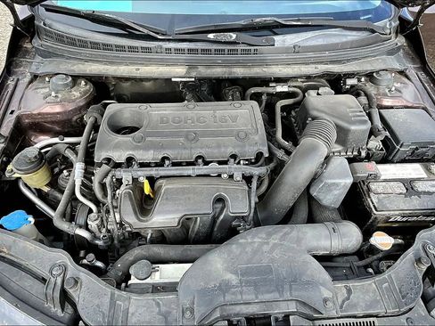 Used 2011 Kia Forte EX FWD image 25