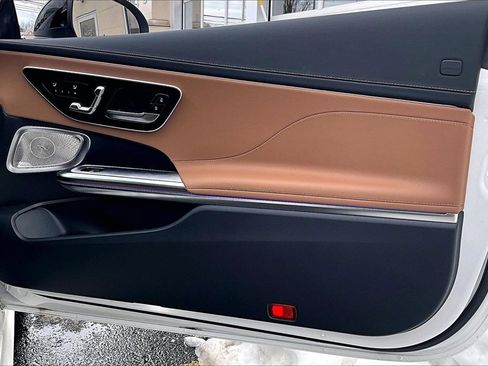 Used 2024 Mercedes-Benz CLE 450 4MATIC Cabriolet image 19