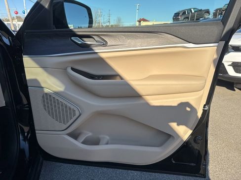 New 2026 Jeep Grand Cherokee Limited image 32