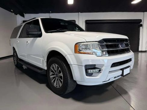 Used 2017 Ford Expedition EL XLT RWD image 3