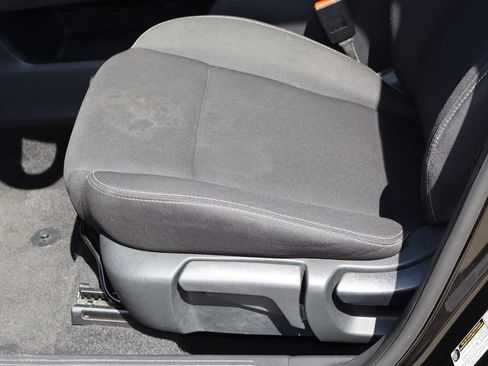 Used 2024 Nissan Rogue S FWD image 14