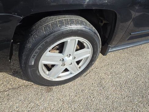 Used 2009 Jeep Compass Sport image 10