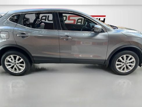 Used 2022 Nissan Rogue Sport S FWD image 8