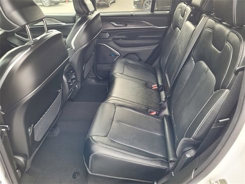 New 2023 Jeep Grand Cherokee Overland w/ Luxury Tech Group IV image 7