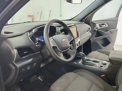 Used 2023 Chevrolet Traverse LT FWD image 21