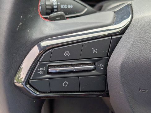 Used 2026 Chevrolet Equinox RS AWD/4WD image 23