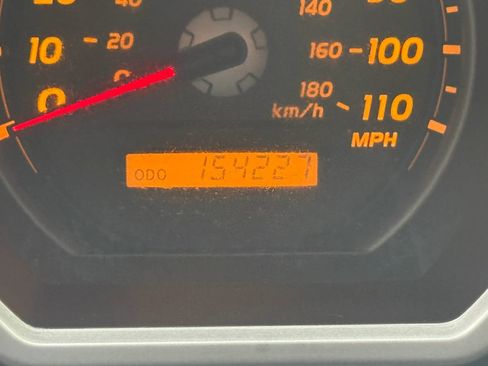 Used 2005 Toyota 4Runner Limited image 10