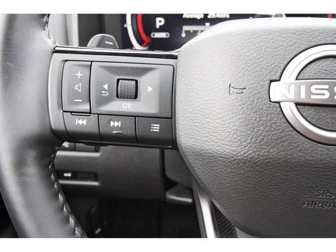 Certified 2025 Nissan Rogue SL w/ Tech Package AWD/4WD image 18