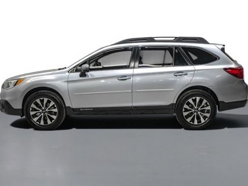 Used 2017 Subaru Outback 3.6R Limited AWD/4WD image 9