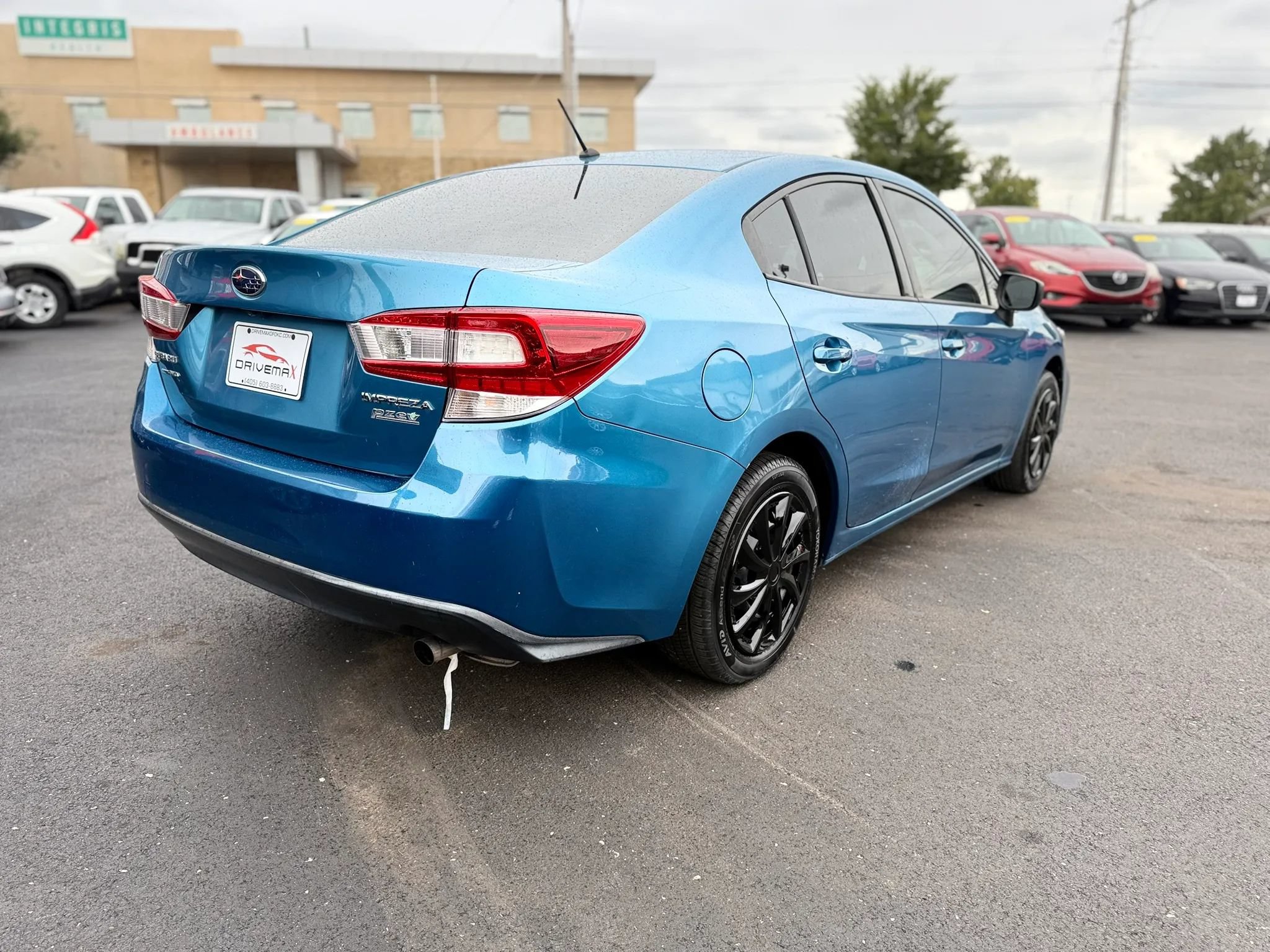 Used 2017 Subaru Impreza 2.0i AWD/4WD image 3