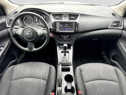 Used 2019 Nissan Sentra SV FWD image 14