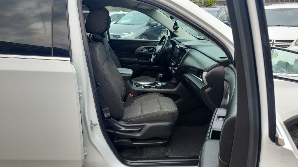 Used 2018 Chevrolet Traverse LT AWD/4WD image 21