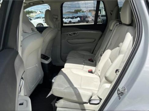 Used 2025 Volvo XC90 T8 Plus w/ Protection Package Premier AWD/4WD image 2