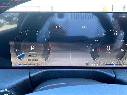 Used 2025 Nissan Armada PRO-4X image 27