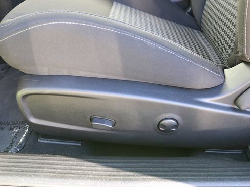 Used 2023 Dodge Challenger R/T image 27