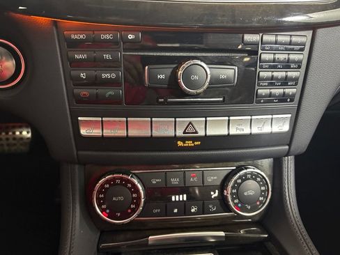 Used 2012 Mercedes-Benz CLS 550 image 16