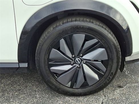 Used 2025 Nissan Ariya AWD image 8