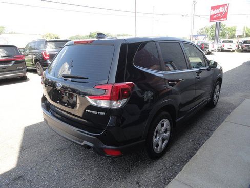 Used 2021 Subaru Forester AWD/4WD image 5