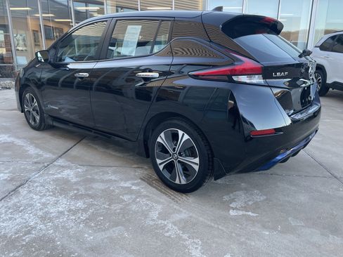 Used 2018 Nissan Leaf SV w/ Protection Package image 3