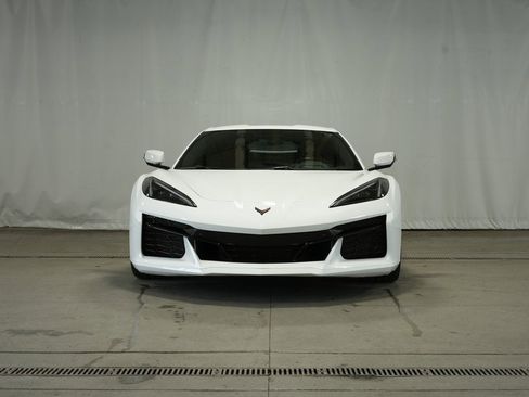 Used 2023 Chevrolet Corvette Z06 image 8