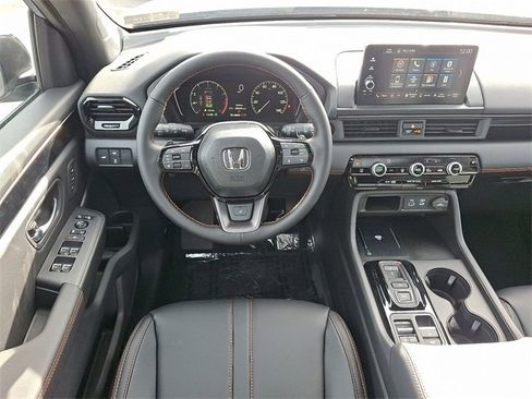 New 2025 Honda Pilot TrailSport image 10
