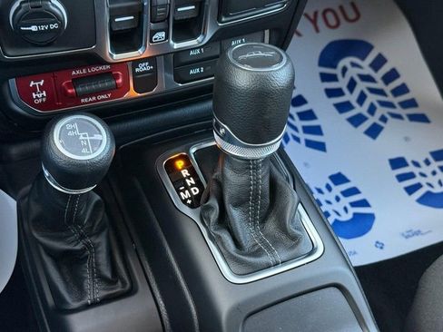 New 2026 Jeep Gladiator Mojave image 12