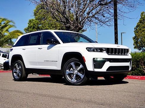 New 2026 Jeep Grand Cherokee Limited w/ Luxury Tech Group II image 2