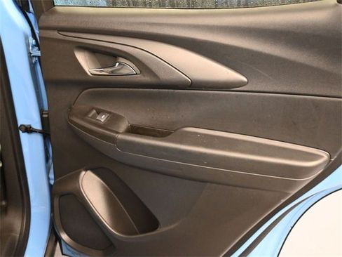 Used 2024 Chevrolet TrailBlazer LT image 27