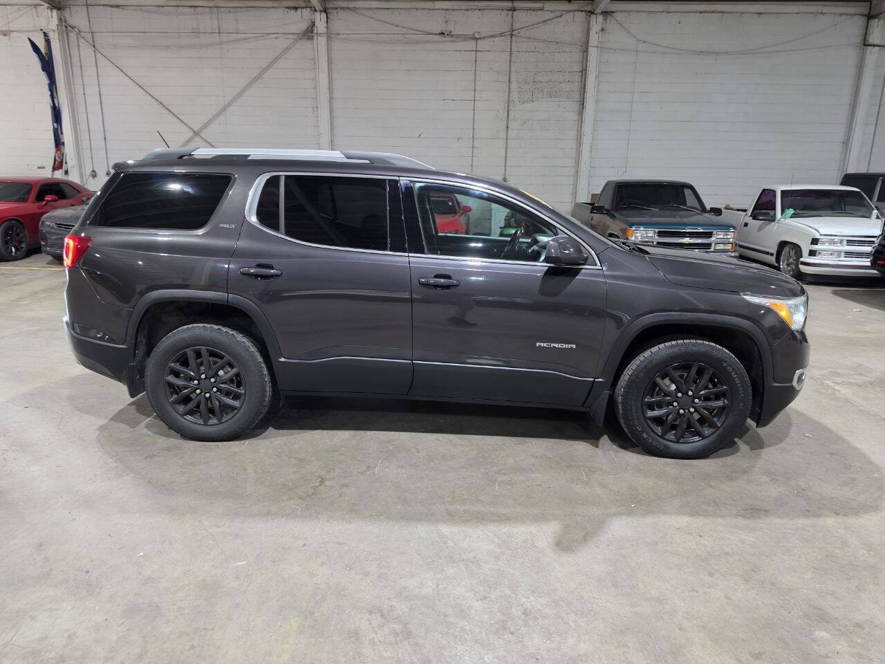 Used 2019 GMC Acadia SLT AWD/4WD image 15