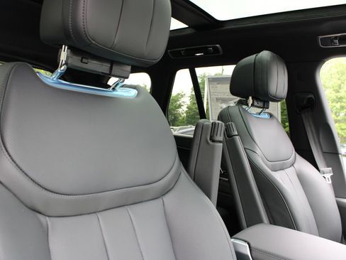 New 2026 Land Rover Range Rover SE AWD/4WD image 14