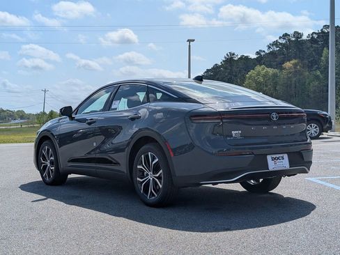 New 2026 Toyota Crown XLE image 3