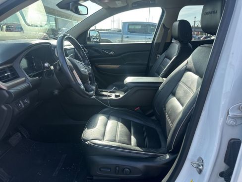 Used 2017 GMC Acadia Denali w/ Technology Package image 11