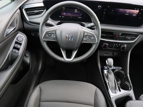 Certified 2024 Buick Encore GX Preferred FWD image 23